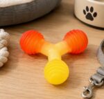 Zolux Zabawka gryzak TPR Gummies Trójząb 12cm - obrazek 3